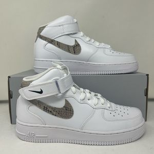 Nike Women’s Air Force 1 07’ Mid Snakeskin Swoosh